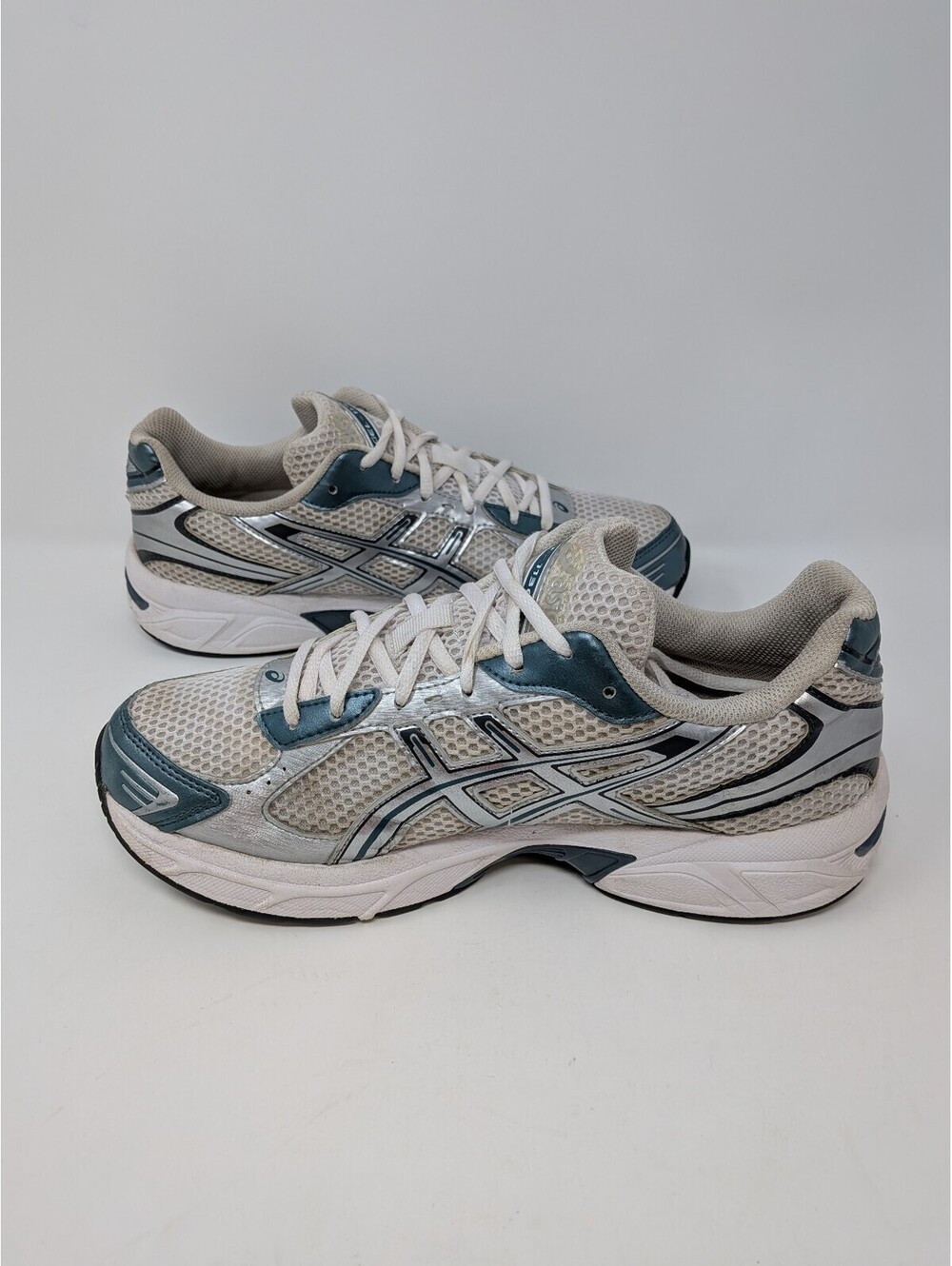 ASICS GEL-1130 Men’s Size 8 White Black Turquoise Sneakers 1201A256-109